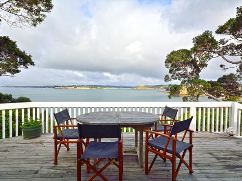 789 Whangaparaoa Road, Manly