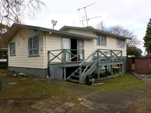 359 Roscommon Road, Clendon Park