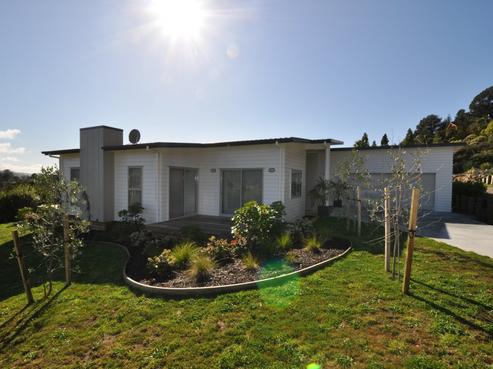 15 Panorama Parade, Pauanui