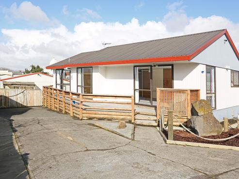 34 Riserra Drive, Ranui