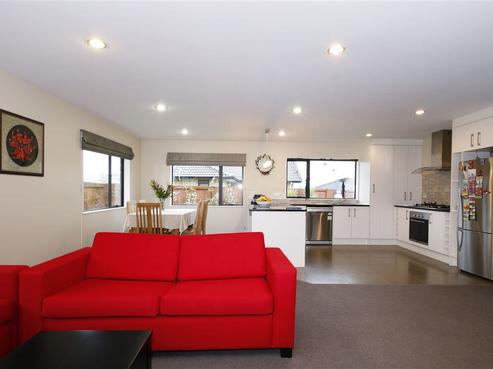 14 Cole Thomas Place, Huntington