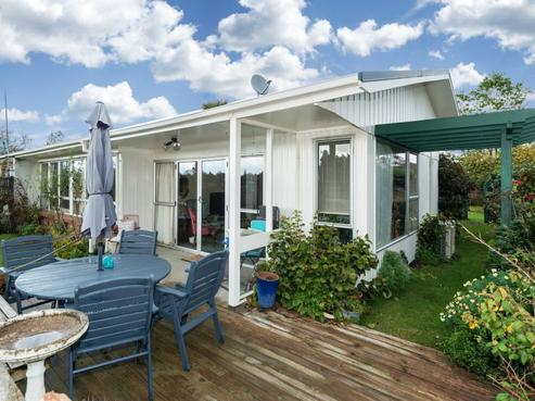 8D Hardley Street, Whitiora