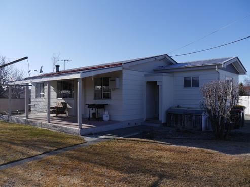 8 Maryburn Road, Twizel