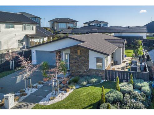26 Major Henry Greens, Silverdale