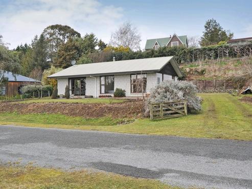 8 Mckays Lane, Cust