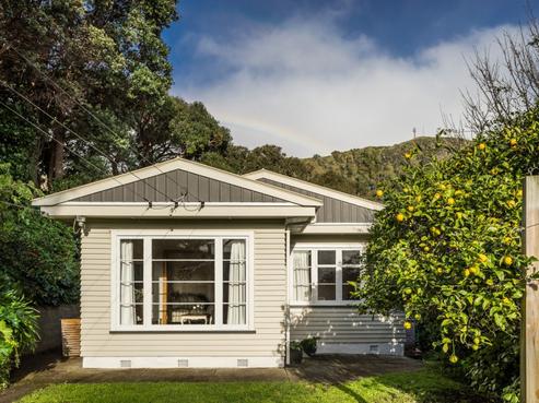 62 Wellington Road, Paekakariki