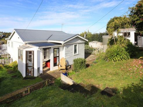 22 Marama Avenue, Surfdale