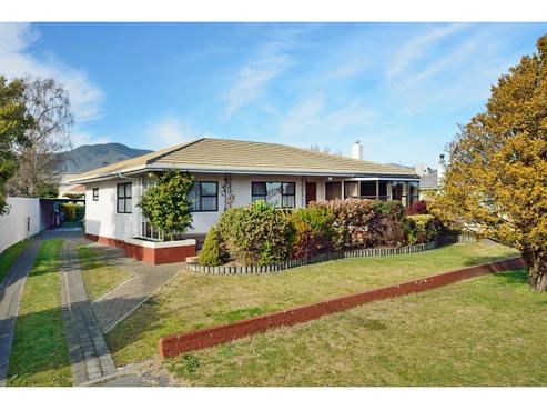 5 Bolt Road, Annesbrook