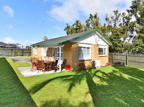 13A Bill Phillip Place, Clendon Park