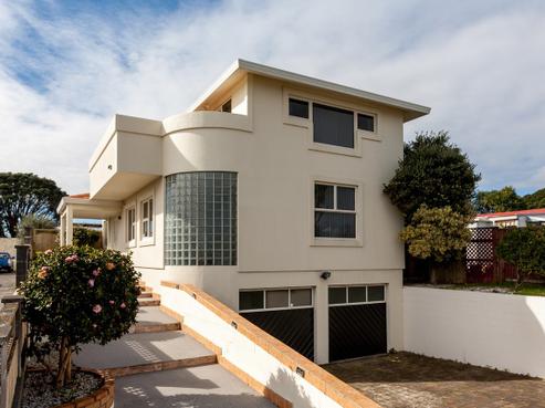 19 Cutfield Road, New Plymouth Central