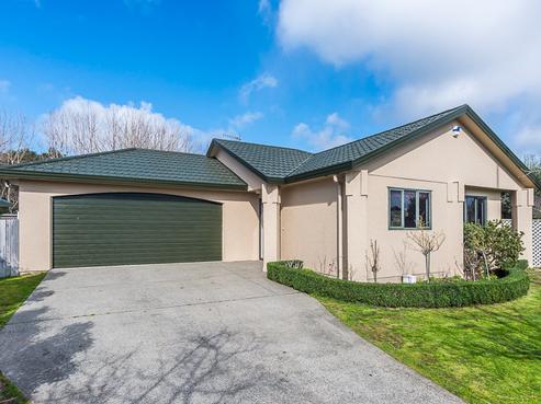 76 Weggery Drive, Waikanae Beach