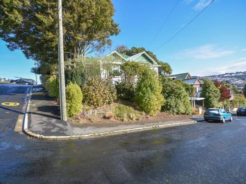 6 Northview Crescent, Belleknowes