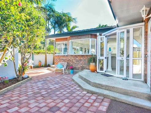 2/13 Centreway Road, Orewa