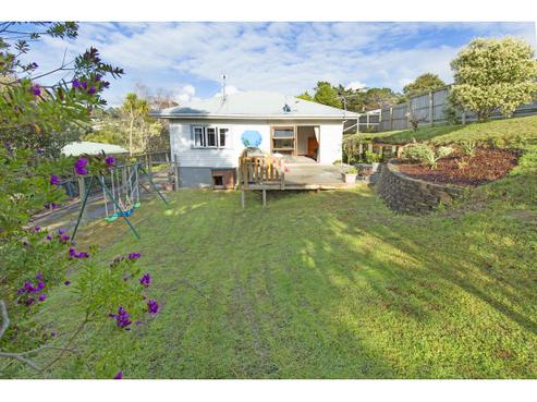 542B Whangaparaoa Road, Stanmore Bay