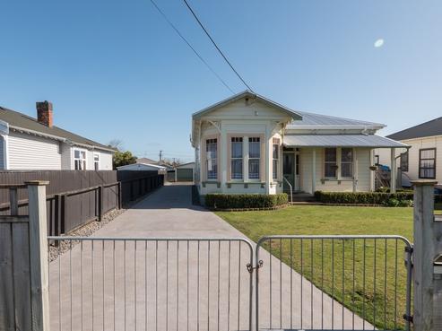 105 Victoria Street, Hawera