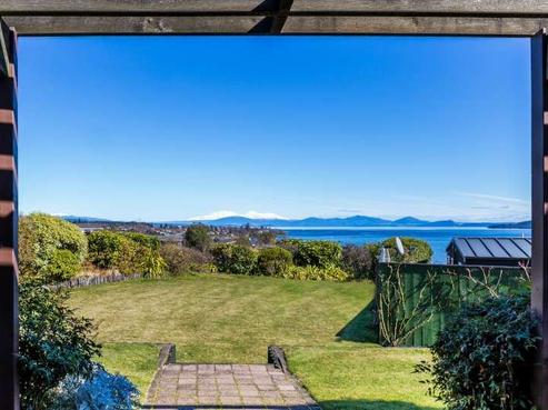 17 Birch Street, Hilltop