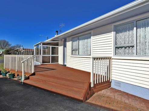 535 Lowe Street, Camberley