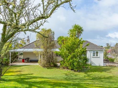 64 Anzac Road, Morningside