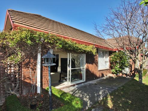 5B Cottesmore Close, Burnside