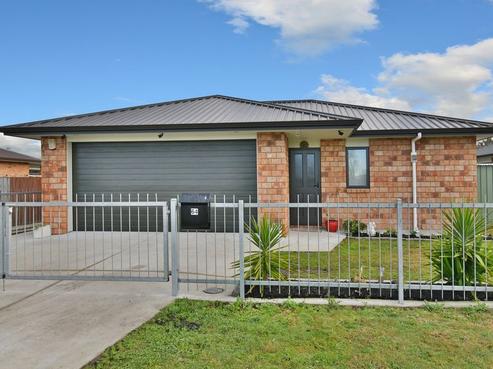 64 Airfield Road, Takanini