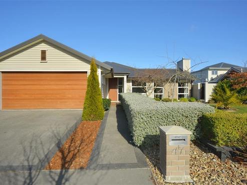 47 Aidanfield Drive, Aidanfield