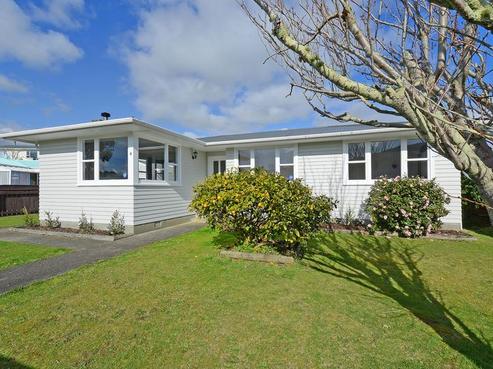 4 Tiwakawaka Grove, Heretaunga