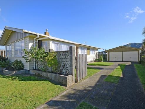 21 Shanly Street, Brown Owl