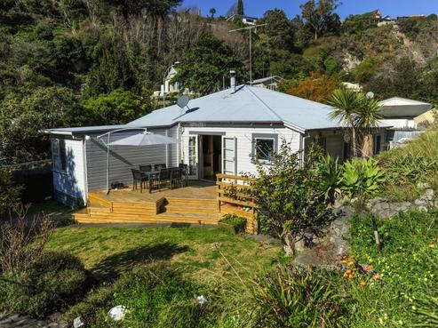 122 Milton Road, Napier Hill