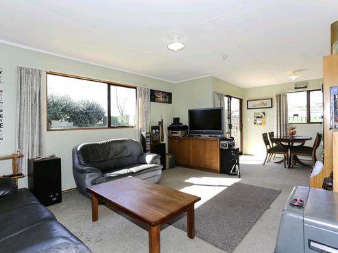6A Olivine Street, Poike