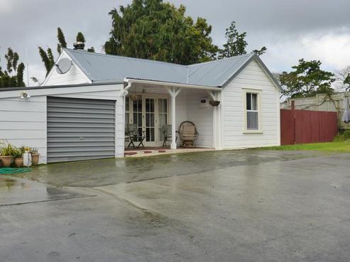 44 Great North Road, Kamo