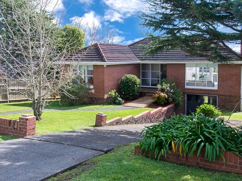 8 Mellons Bay Road, Howick
