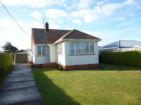 28 Dixon Avenue, Hawera