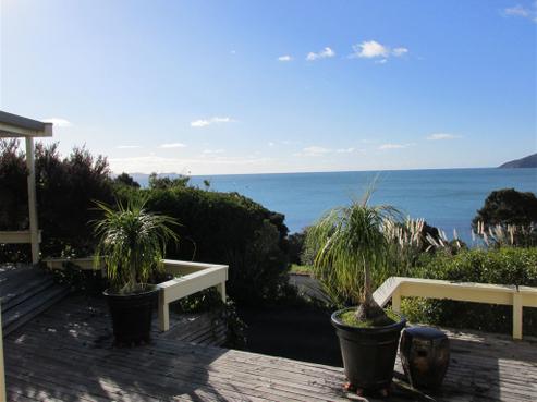 11 Powells Road, Cable Bay