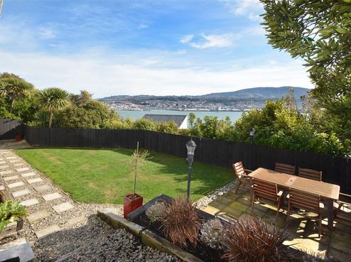 109 Larnach Road, Vauxhall