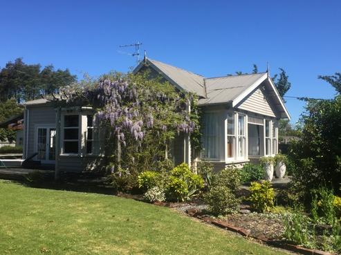 21 Reading Street, Greytown