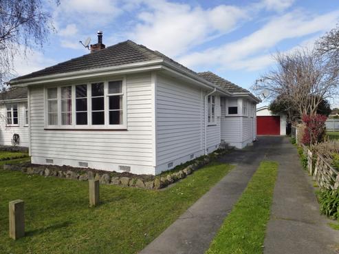 717 Kowhai Street, Mahora