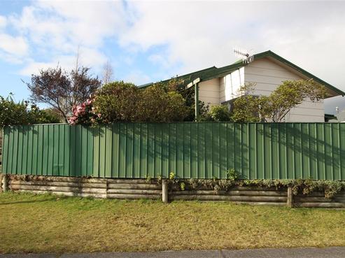 62 Invergarry Road, Hilltop