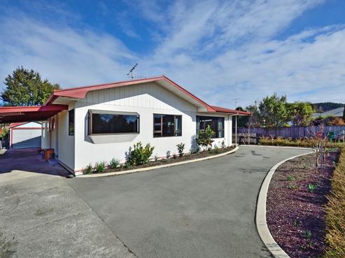 11 Martin Avenue, Wakefield