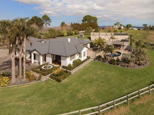688 Ridge Road, Riverhead