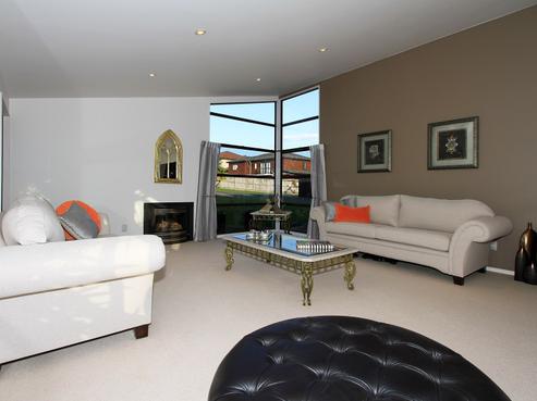 22 Glen Bay Close, Pinehill