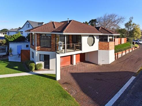 9 Cumbrian Place, Conifer Grove