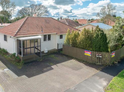 77 Fairfield Road, Fairfield