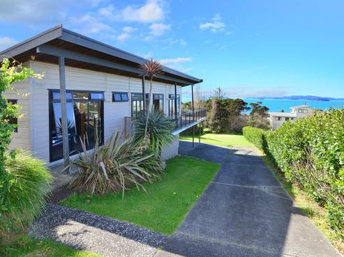 40 Mera Road, Algies Bay