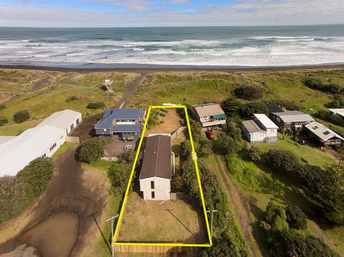 6 North Piha Road, Piha