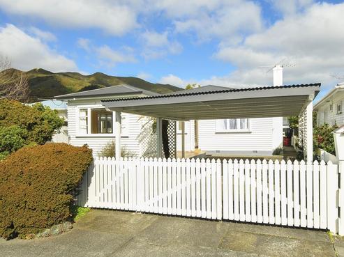 6 Birdwood Road, Waterloo