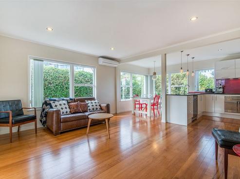 1/31 Tui Glen Road, Birkenhead