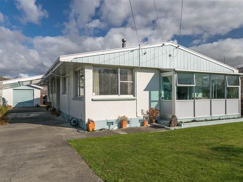 121 Cleghorn Street, Redwoodtown