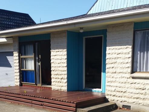 2/2 Ypres Street, Greenmeadows