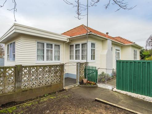 120 Grey Street, Springvale