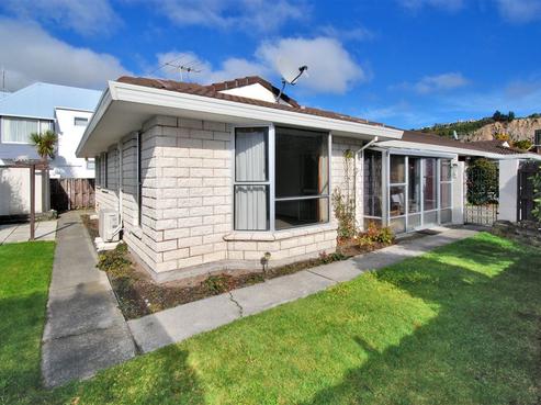 1/57 Beachville Road, Redcliffs